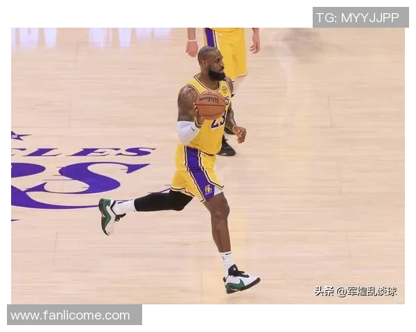 湖人对阵魔术比赛中詹姆斯精彩得分表现引发热议